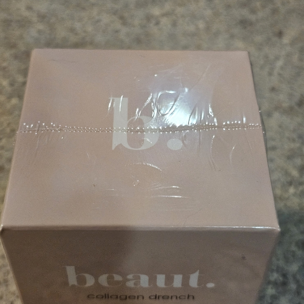 Collagen Drench Daily Moisturizer - Cream - Picture 2 of 2